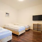 Appartement Tolstov - 1 Or 4 - 15 Min To Messe Dus - 10 Min Old Town Dus Düsseldorf
