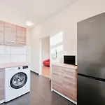 Tolstov - 1 Or 4 - 15 Min To Messe Dus - 10 Min Old Town Dus Appartement Düsseldorf
