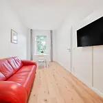 Tolstov - 1 Or 4 - 15 Min To Messe Dus - 10 Min Old Town Dus Appartement
