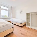 Tolstov - 1 Or 4 - 15 Min To Messe Dus - 10 Min Old Town Dus Düsseldorf