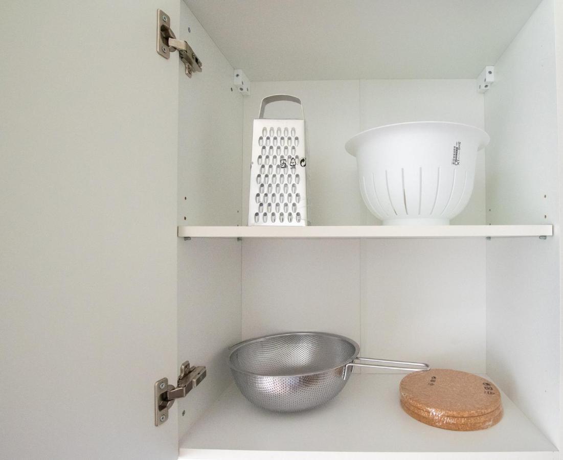 Apartment Tolstov - 1 Or 4 - 15 Min To Messe Dus - 10 Min Old Town Dus