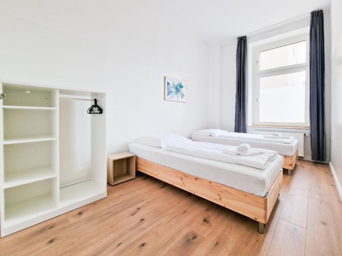 Tolstov - 1 Or 4 - 15 Min To Messe Dus - 10 Min Old Town Dus *