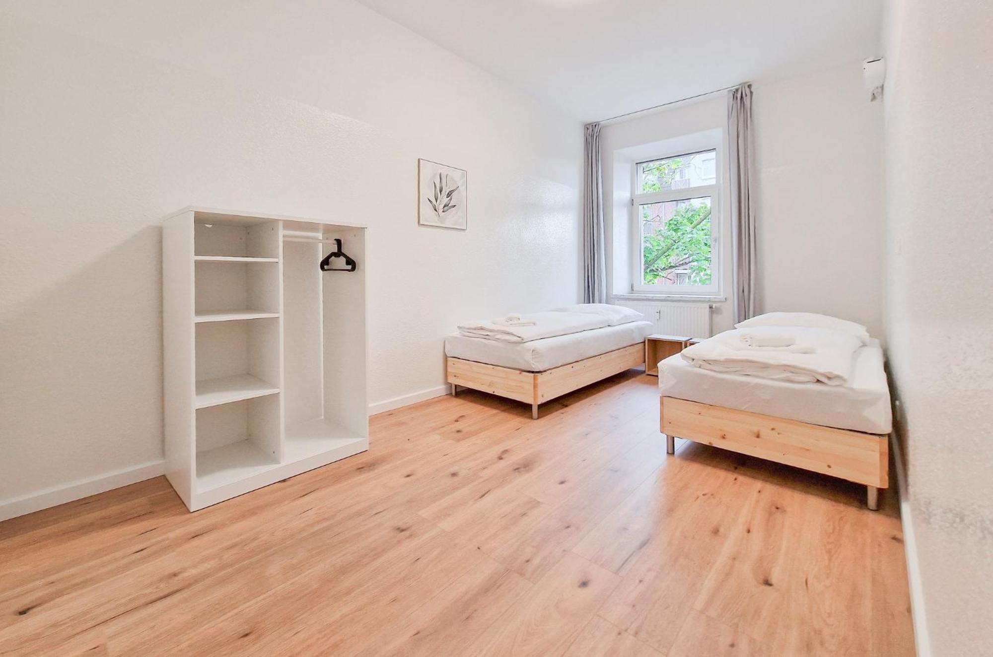 Apartment Tolstov - 1 Or 4 - 15 Min To Messe Dus - 10 Min Old Town Dus Dusseldorf